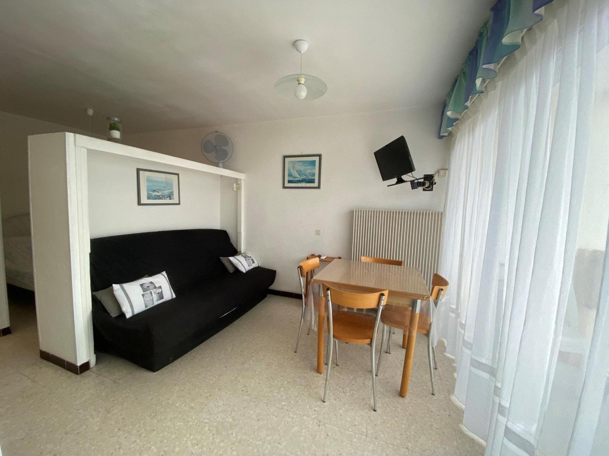 Appartement Climatise Avec Balcon, Parking Prive, Wifi - Proche Thermes Et Etang - Fr-1-503-23 바라뤽레벵즈 외부 사진